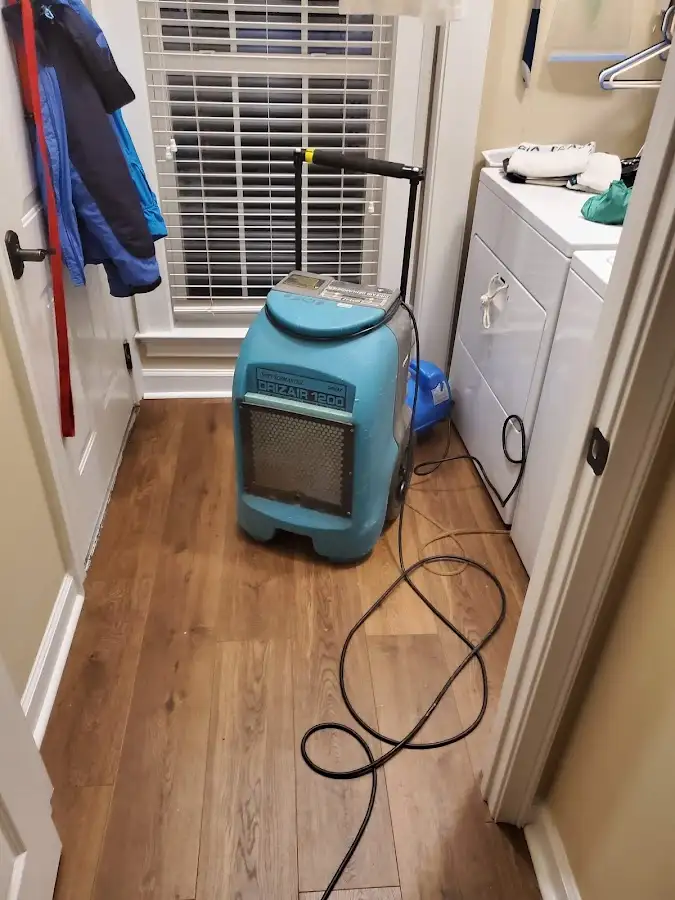 Commercial dehumidifier deployed for Crawl Space Restoration in Temple